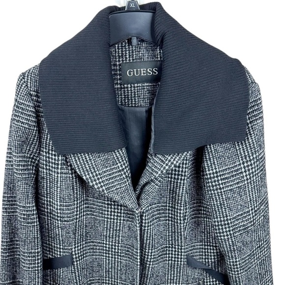 Guess Black and White Snap Closure Detachable Knit Collar Coat Size XL Classic - Picture 3 of 12